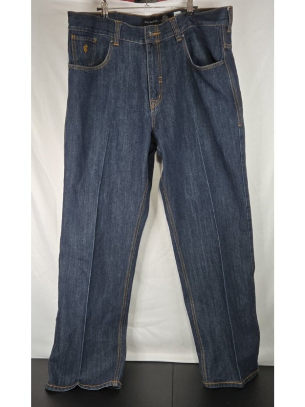 Rocawear Men's Dark Wash Blue Original Fit Embroidered Pocket Jeans Size 40x33